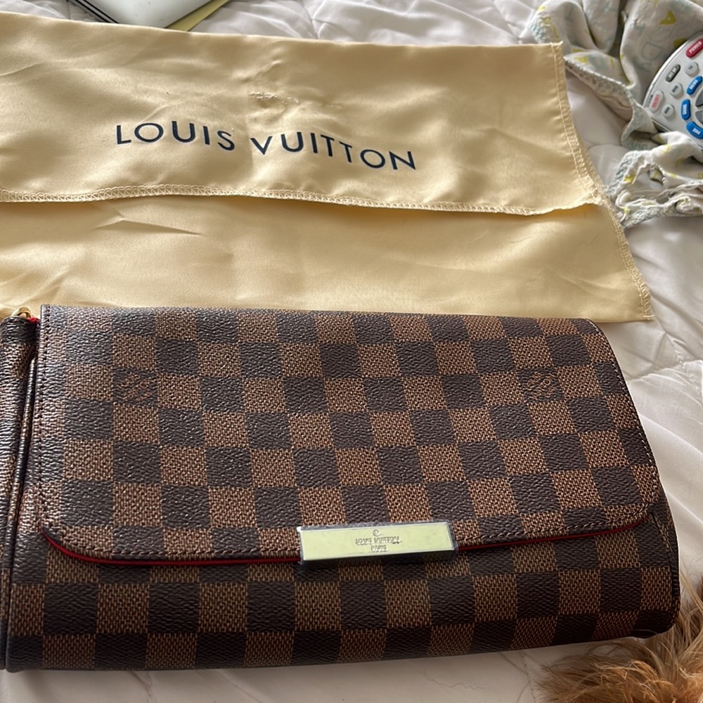 Louis Vuitton Crossbody